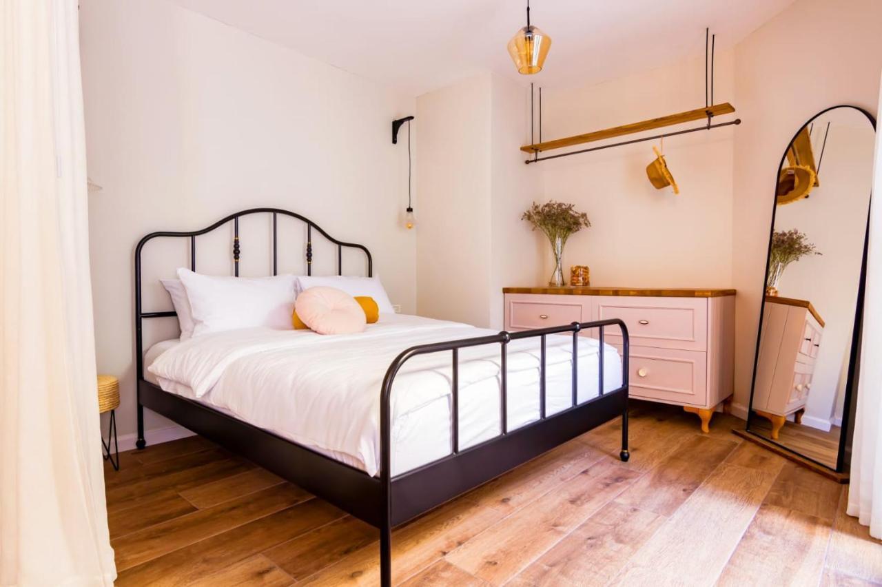 Jabotinsky 37 Bed & Breakfast Зихрон Яков Екстериор снимка