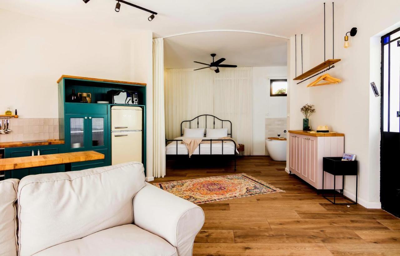 Jabotinsky 37 Bed & Breakfast Зихрон Яков Екстериор снимка
